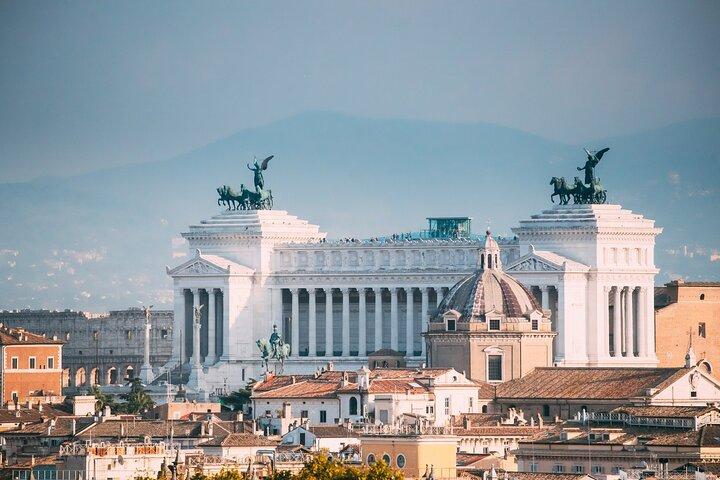Rome by Night: City Tour & Wine Experience