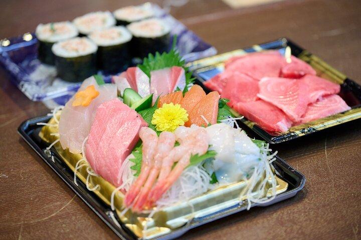 Kanazawa Omicho Market and Higashi Chaya Food Tour