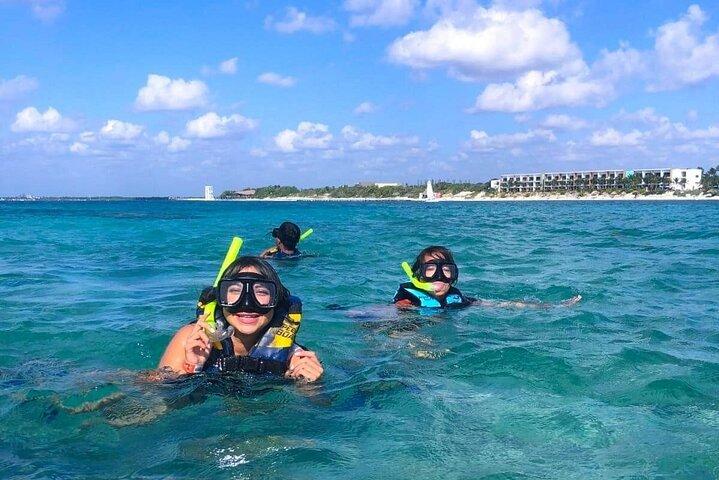 Cancun Speedboat and Snorkeling Tour at Punta Nizuc Reef