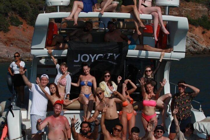 All-Inclusive Private Luxury Yacht Tour in Alanya.