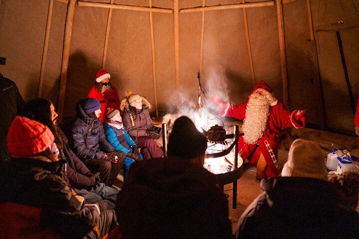 Rovaniemi: Meet Santa Claus & Northern Lights Experience