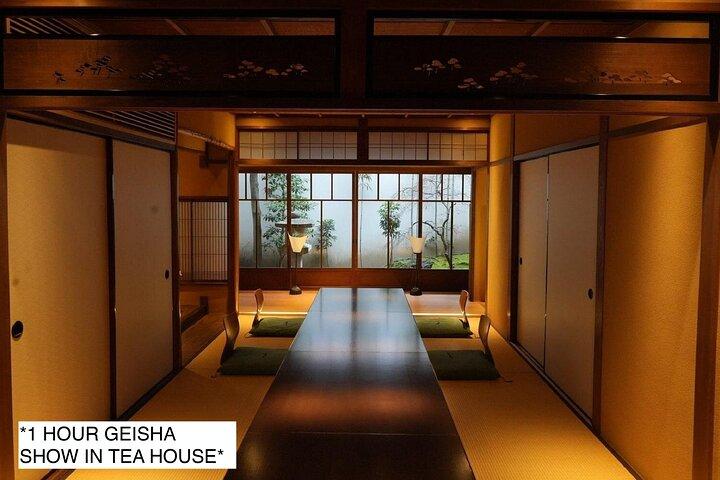 1 Hour Geisha Show in Kyoto