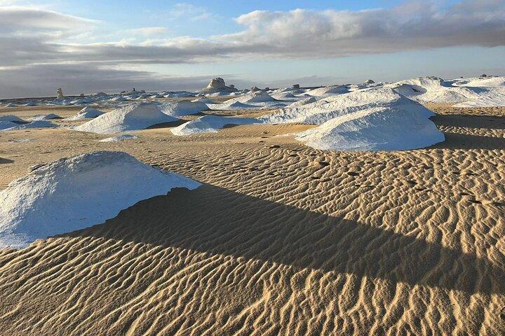 2 Day tour to the White Desert and Bahariya Oasis from Cairo