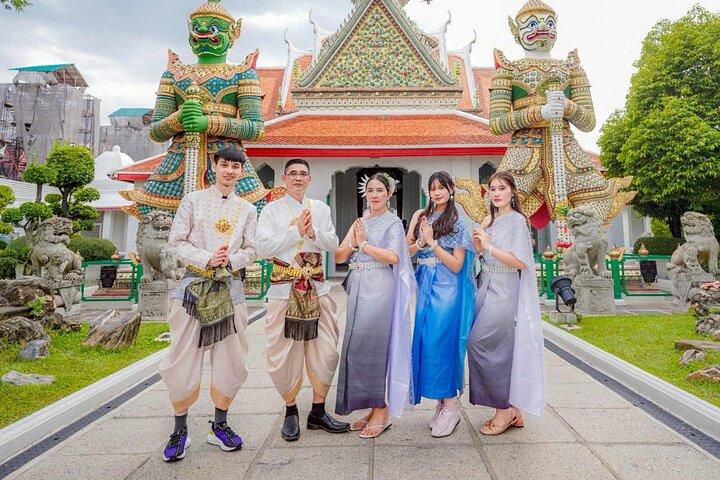 Bangkok Full Set Thai Costume Experience with Hairdo and Makeup