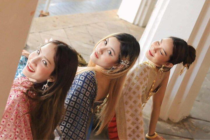 Bangkok Full Set Thai Costume Experience with Hairdo and Makeup