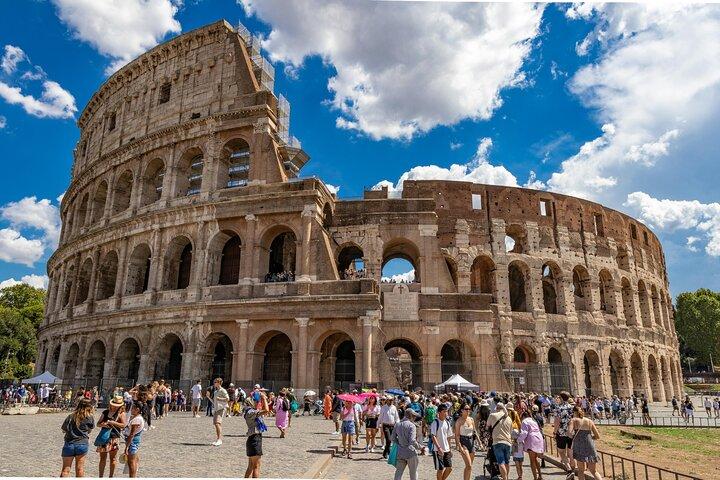 The Colosseum and Roman Forum Audio Guide Experience