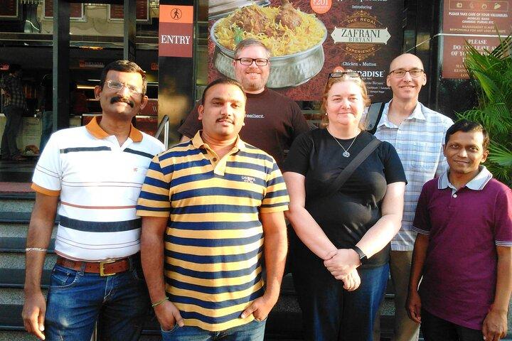 Hyderabad : Evening Street Food Tasting with Guided Old City Tour
