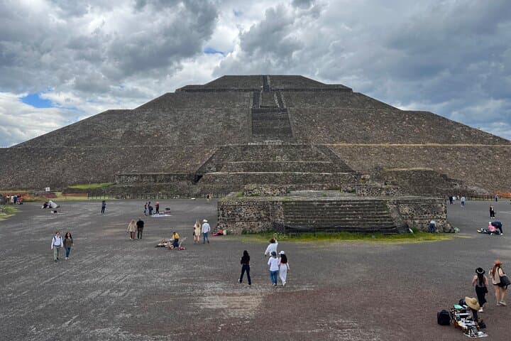 Teotihuacan and Basilica of Guadalupe Tour from Mexico City
