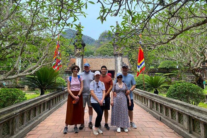 Hanoi: Hoa Lu Ancient Capital, Tam Coc Boat Ride & Scenic Biking