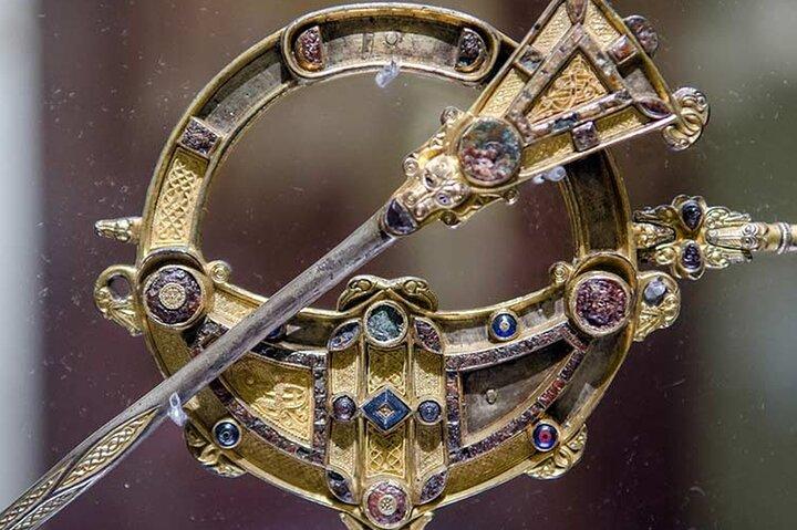 Dublin: Book of Kells. National Museum. VIP Heritage City Tour.