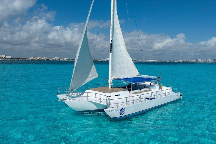 All-Inclusive Isla Mujeres Catamaran with Free Transportation