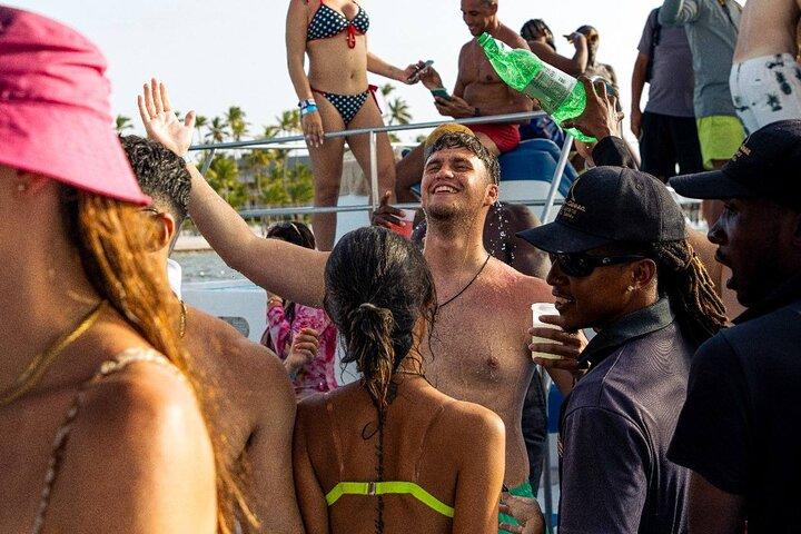 Luxury Punta Cana Hip Hop Party Boat for Adults