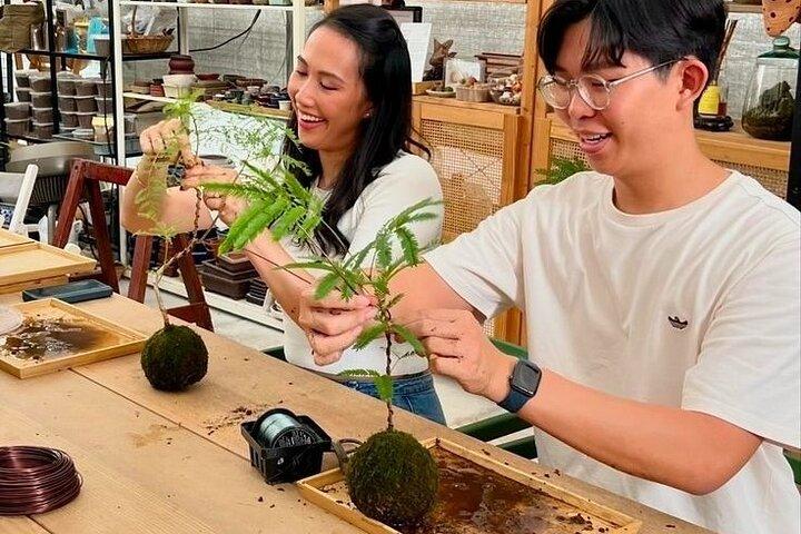 Japanese Kokedama Class in Milan’s Navigli District