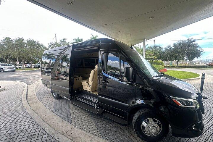 Private Transfer from Miami Airport to Hotel or To Port of Miami