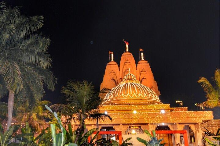 Half Day Temple Tour Including Hotel Pickup and Drop in Delhi