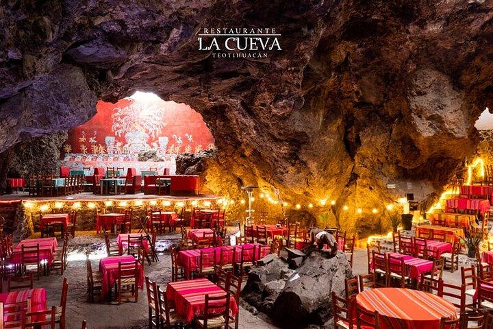 Balloon Flight + Natural Cave Breakfast + Pick up + Pyramids