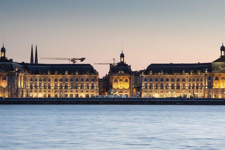 Bordeaux Private Walking Tour with a Local