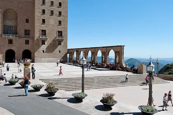 Montserrat All-Inclusive Guided Small-Group Tour from Barcelona