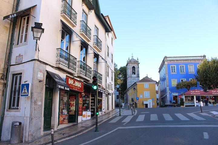 PRIVATE Sintra and Cascais Day Tour by Van