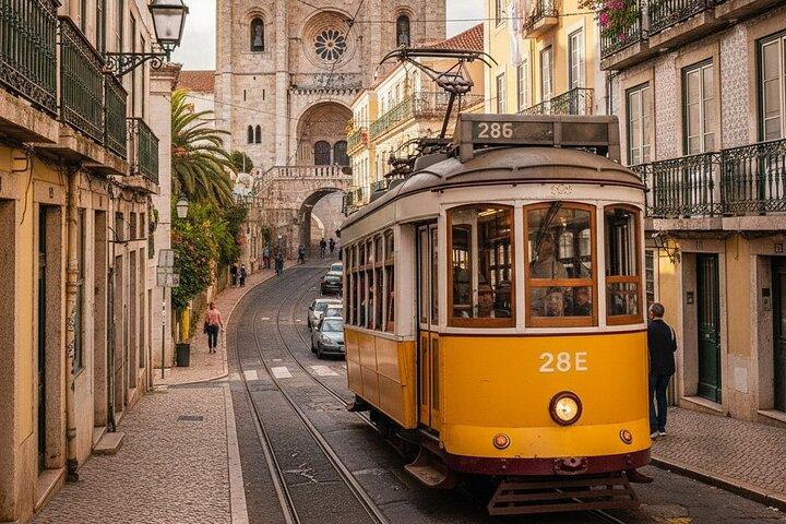 Discover Lisbon: Complete Walking Tour with Belém & Sintra