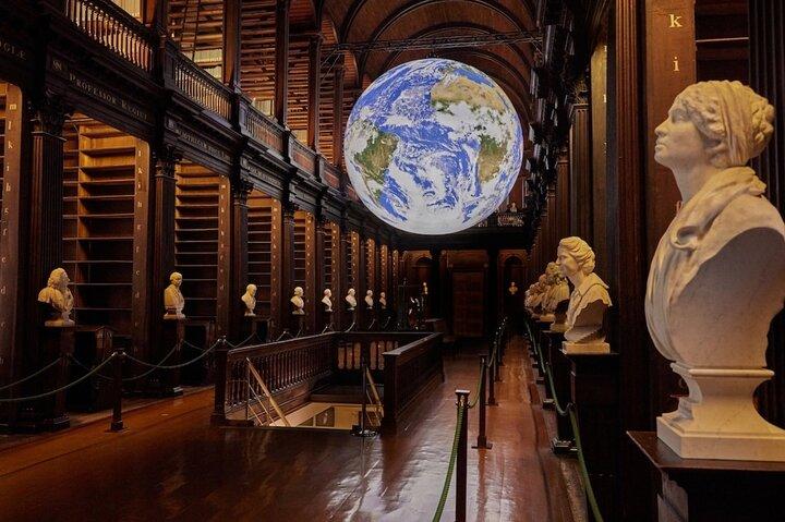Dublin: Book of Kells. National Museum. VIP Heritage City Tour.