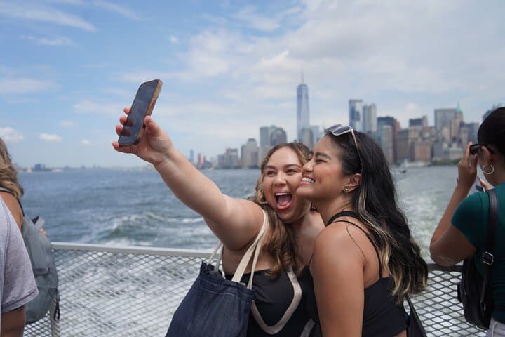 Statue of Liberty and Ellis Island Small Group Tour