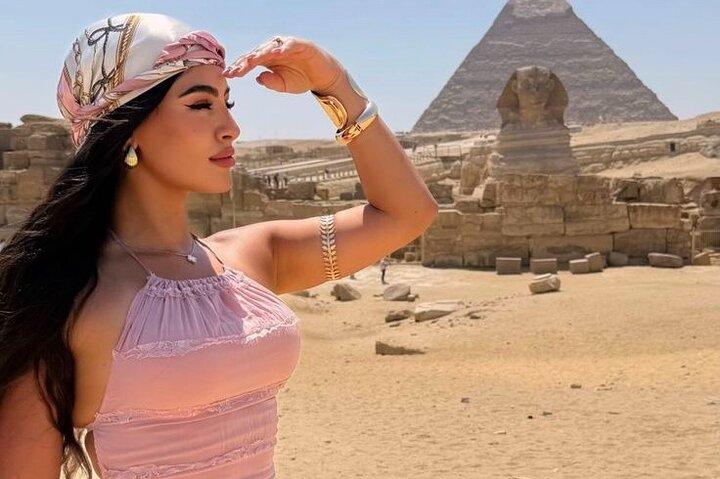 Luxury Private Pyramids Tour with Lunch and Camel Ride