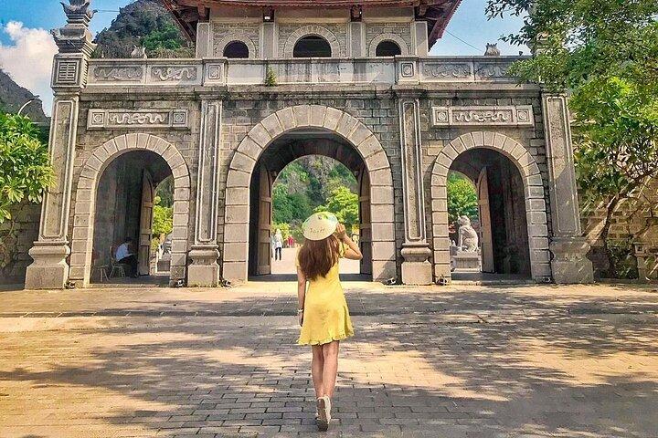 Ninh Binh 2 Days 1 Night Group Tour from Hanoi – Best Highlights