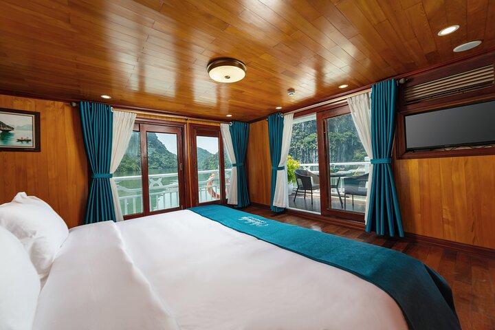 Halong Amazing Sail Luxury 1 Day Small Group Tour 7-Hour Cruising