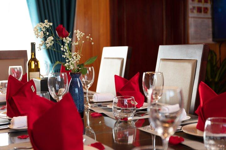 Halong Amazing Sail Luxury 1 Day Small Group Tour 7-Hour Cruising