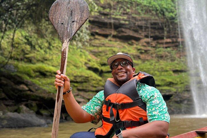 Boti Falls: Umbrella Rock: Cocoa farm and Aburi Garden Day tour: