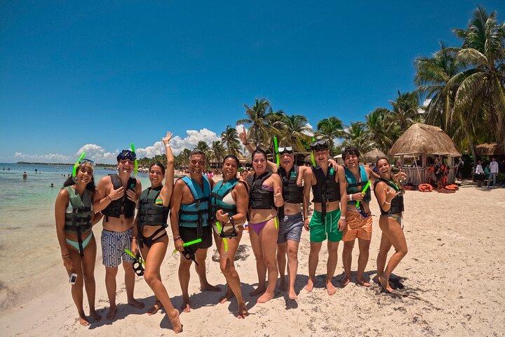 Turtle Snorkeling in Akumal: An Authentic Local Experience