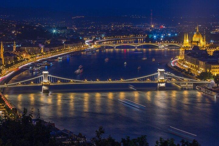 Private tour from Bratislava-Vienna to Budapest