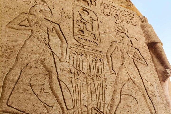 Private Full-Day Tour from Luxor to Aswan,Kom Ombo & Edfu Temples