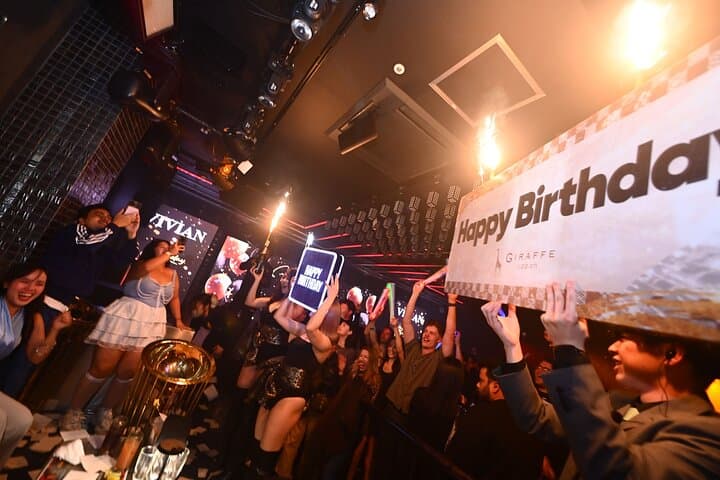 Osaka Dotonbori: Giraffe Nightclub VIP Package(For Foreign)