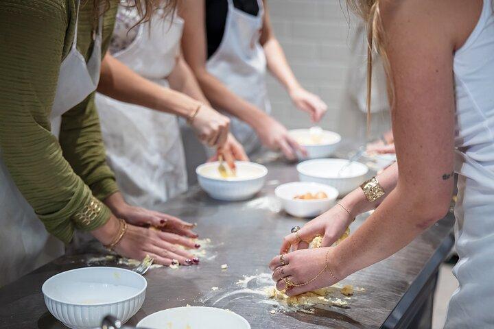 Hands-On Pasta Cooking Class in Florence with optional Pizza