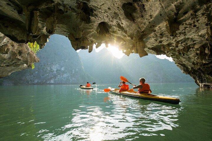 Halong Bay Day Cruise with Buffet Lunch by Diamond Era Cruise