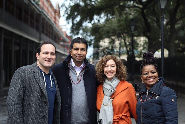 Citywide Driving Tour with Local Jazz Musician with Photos