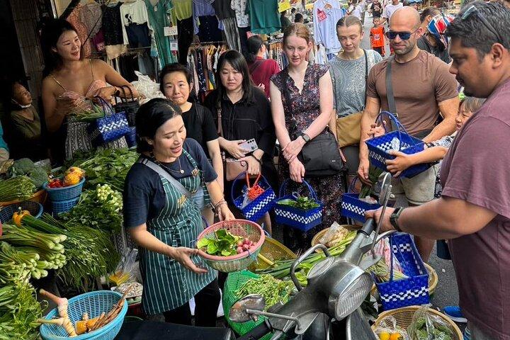 Bangkok Tingly Thai Cooking School Half-Day Experience