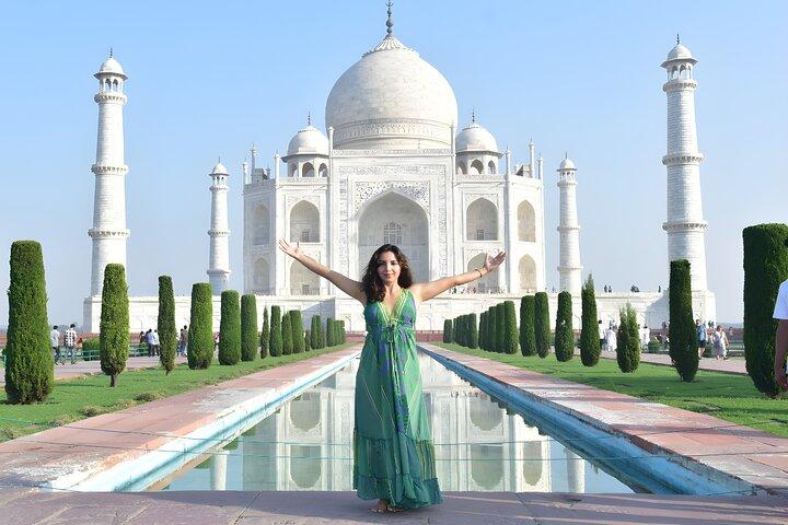 Taj Mahal, Agra Fort & Baby Taj Private Tour from Delhi/Agra