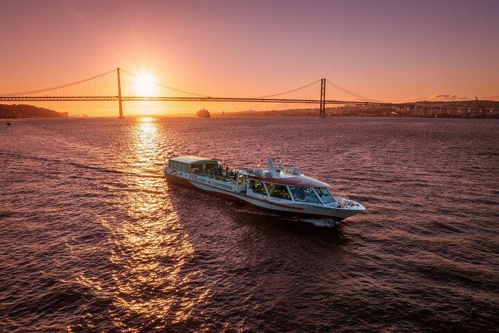 Lisbon Sunset cruise with Welcome Drink and Snack included