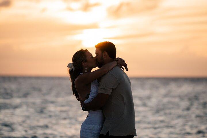 Private Vacation Photoshoot with Photographer in Biloxi