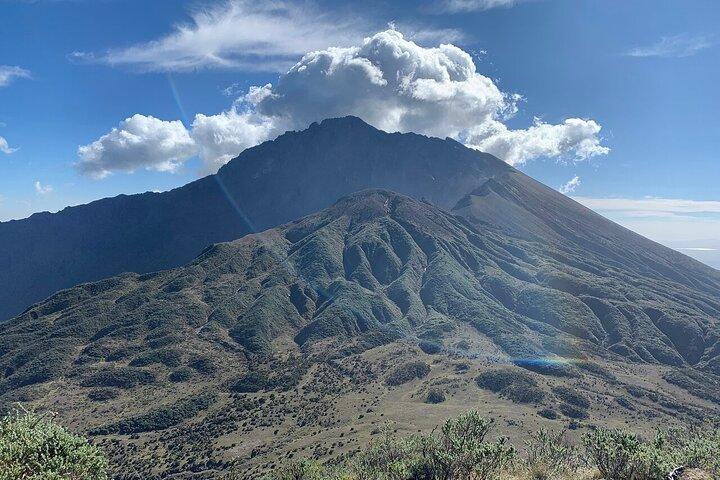 4 Days Mount Meru Trekking