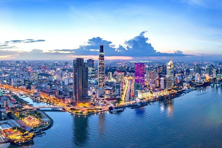 Ho Chi Minh SGN Airport Private Transfer to Ho Chi Minh Downtown