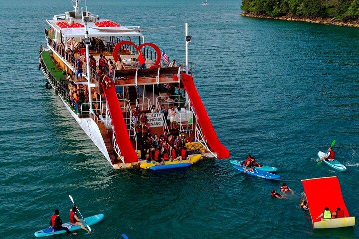 Sunset Dinner Cruise Langkawi (BBQ Buffet & Sea Jacuzzi)
