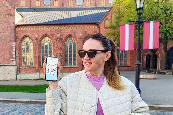 Riga Old Town Self Guided Tour with Cat Route