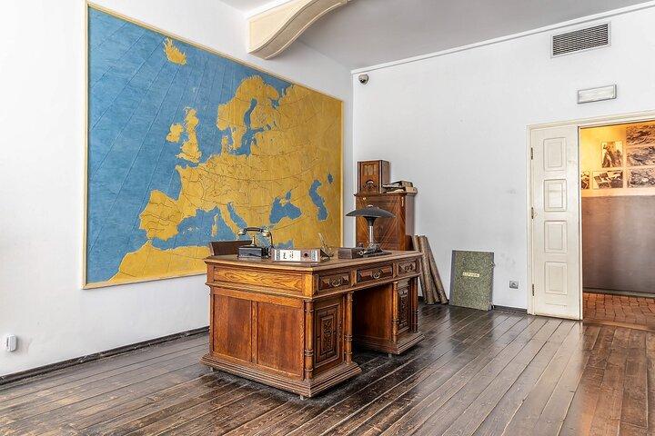 Krakow: Private Schindler's Factory & Ghetto Guided Tour