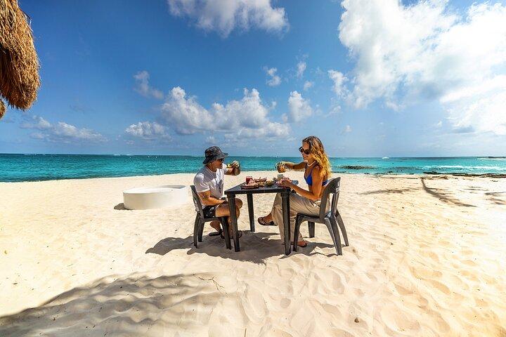 Beachside Tacos & Town Tour with Tequila Tasting From Cancun