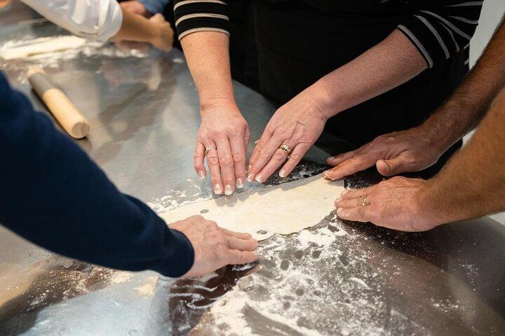 Pizza and Tiramisu lesson in Milan