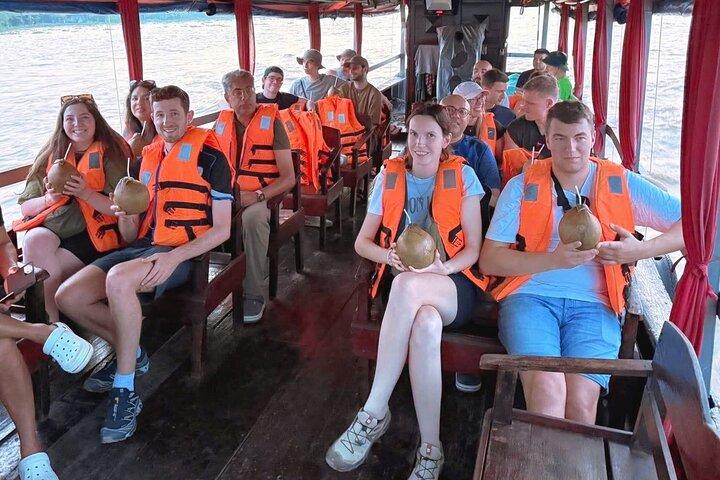 Mekong Delta VIP Tour - Transportation by Limousine